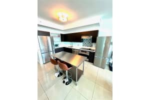 90 SW 3rd St APT 2203, Miami, FL 33130, Sold 12/08/23