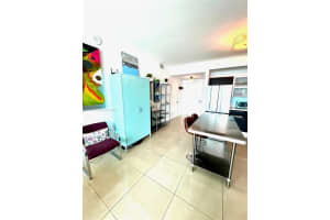 90 SW 3rd St APT 2203, Miami, FL 33130, Sold 12/08/23