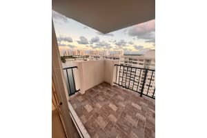 2750 NE 183rd St APT 2211, Aventura, FL 33160, Sold 02/09/24