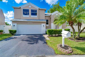 10941 SW 10th Pl, Davie, FL 33324, Sold 12/21/23