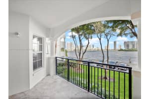 3255 NE 184th St, Aventura, FL 33160, Sold 01/12/24