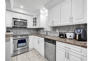 8090 NW 13th St a, Margate, FL 33063, Sold 02/27/24