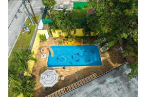 901 E 32nd St, Hialeah, FL 33013, - MLS#A11477524