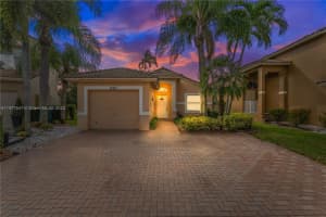 16402 Sapphire St, Weston, FL 33331, Sold 02/15/24