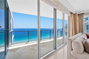 3101 S Ocean Dr APT 2702, Hollywood, FL 33019, Sold 04/30/24
