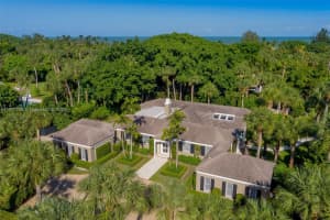 111 Gomez Rd, Hobe Sound, FL 33455, Sold 02/22/24