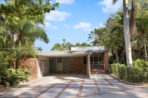 5775 N Bay Rd, Miami Beach, FL 33140, Sold 12/04/23