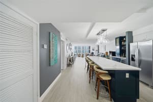 6423 Collins Ave Apt 1509, Miami Beach, FL 33141, Sold 09/20/24