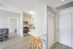 1320 Drexel Ave APT 305, Miami Beach, FL 33139, Sold 01/26/24