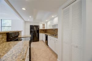 450 Commodore Dr APT 308, Plantation, FL 33325, Sold 01/22/24