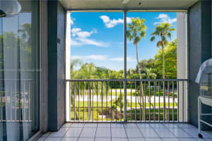 9725 NW 52nd St APT 308, Doral, FL 33178, Sold 02/14/24