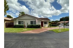 7555 SW 113th Ct, Miami, FL 33173, Sold 01/17/24