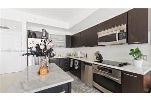 90 SW 3rd St APT 1903, Miami, FL 33130, Sold 01/18/24