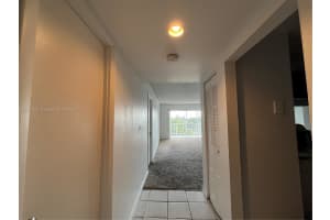 492 Nw 165th St Rd C-611 Miami, FL 33169 - MLS#A11478537