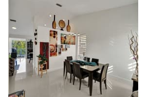933 Falling Water Rd, Weston, FL 33326, Sold 12/27/23