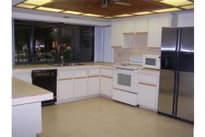 10305 NW 7th Ct, Plantation, FL 33324, Sold 04/12/24