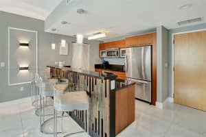 Vizcayne, 253 NE 2nd St APT 1510, Miami, FL 33132, Sold 03/08/24