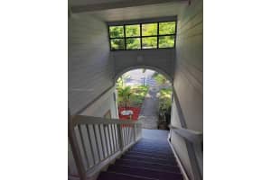 917 NE 199th St APT 201, Miami, FL 33179, Sold 02/01/24