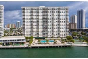 300 Bayview Dr APT 504, Sunny Isles Beach, FL 33160, Sold 02/29/24