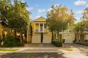 10732 NW 76th Ln, Doral, FL 33178, Sold 01/23/24