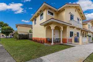 7472 NW 181st St, Hialeah, FL 33015, Sold 12/19/23