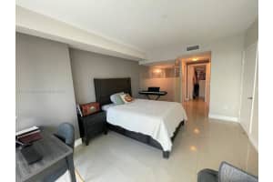 92 SW 3rd St APT 1703, Miami, FL 33130, Sold 06/03/24