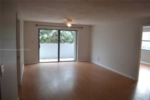 6725 Harding Ave APT 207, Miami Beach, FL 33141, Sold 01/05/24