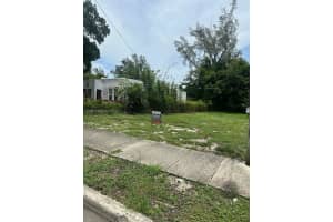 3508 Greenwood Ave West Palm Beach, FL 33407 - MLS#A11479848