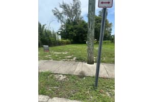 3508 Greenwood Ave West Palm Beach, FL 33407 - MLS#A11479848