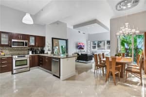 19900 E Country Club Dr APT 103, Aventura, FL 33180, Sold 04/30/24