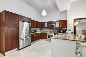 19900 E Country Club Dr APT 103, Aventura, FL 33180, Sold 04/30/24