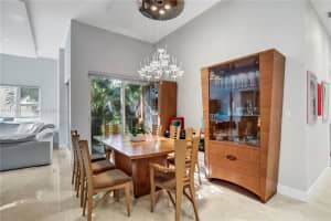19900 E Country Club Dr APT 103, Aventura, FL 33180, Sold 04/30/24