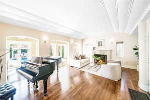 3103 N Bay Rd, Miami Beach, FL 33140, Sold 05/06/24