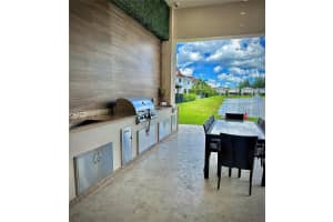 7047 NW 104th Ct, Medley, FL 33178, Sold 12/21/23