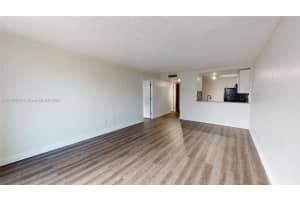 482 NW 165th St a 304, Miami, FL 33169, Sold 02/09/24