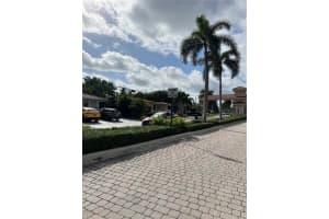 600 Layne Blvd APT 226, Hallandale Beach, FL 33009, Sold 04/16/24