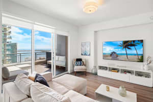 60 SW 13th St Apt 4004, Miami, FL 33130, Sold 01/22/24