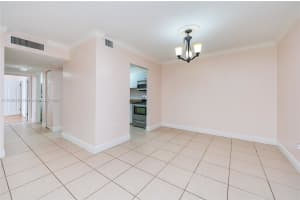 10423 N Kendall Dr APT C109, Miami, FL 33176, Sold 02/15/24