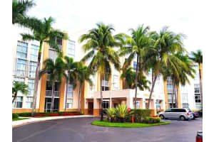9755 NW 52nd St APT 219, Doral, FL 33178, Sold 02/29/24