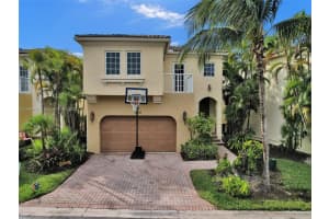 21210 NE 31st Pl, Miami, FL 33180, Sold 04/15/25