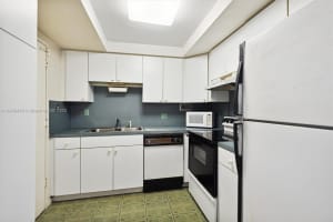 3505 S Ocean Dr APT 203, Hollywood, FL 33019, Sold 12/15/23