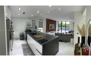 201 SW 17th Rd Unit 312, Miami, FL 33129, Sold 12/04/24
