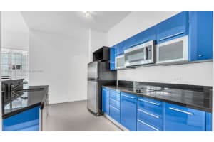 Vizcayne, 253 NE 2nd St APT 228, Miami, FL 33132, Sold 02/23/24