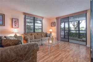 1100 Colony Point Cir APT 114, Pembroke Pines, FL 33026, Sold 04/04/24