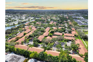 7252 Solandra Ln, Tamarac, FL 33321, Sold 01/25/24