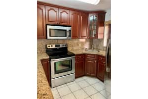 1750 W 46th St APT 411, Hialeah, FL 33012, Sold 01/16/24