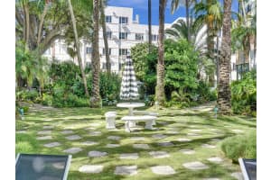 2445 Lake Pancoast Dr p, Miami, FL 33140, Sold 02/28/24