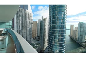 200 Biscayne Blvd Way APT 3203, Miami, FL 33131, Sold 12/13/23