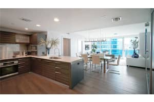 200 Biscayne Blvd Way APT 3203, Miami, FL 33131, Sold 12/13/23