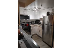 16450 NW 2nd Ave APT 310, Miami, FL 33169, Sold 02/26/24